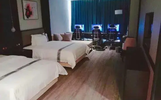 Renshou Century Fortune Hotel