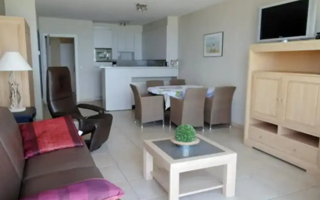 Apartment in Nieuwpoort With Sea Views