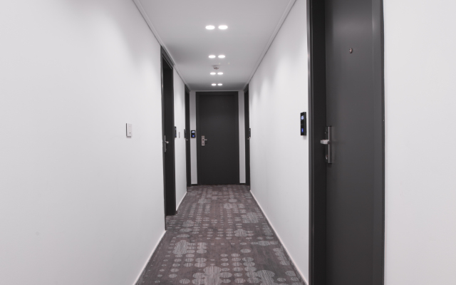 35 Rooms