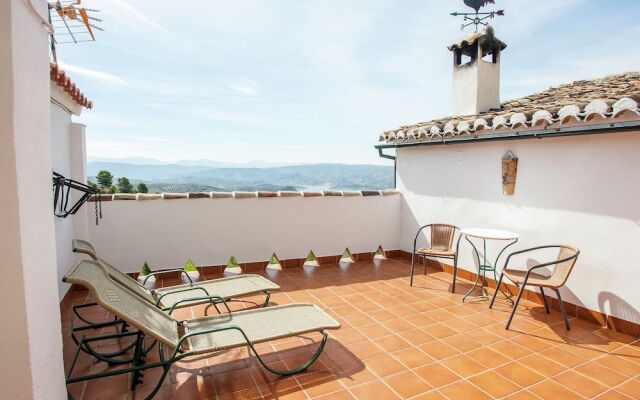 Rural Apartment With Pool And Jacuzzi In An Old Andalusian Country Hous