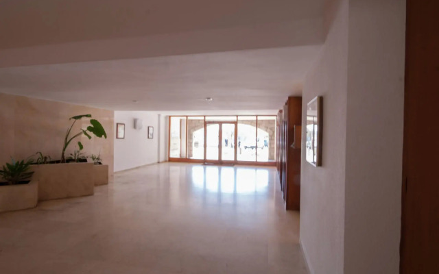 Luxury Apartment in L'Escala Catalonia with Beach Nearby