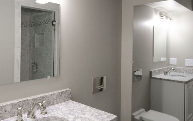 Gentry Hotel by RedAwning