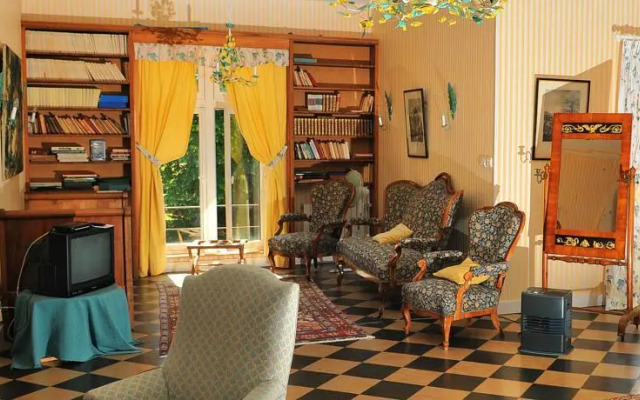 Château de Salvert- Chambre dHôtes