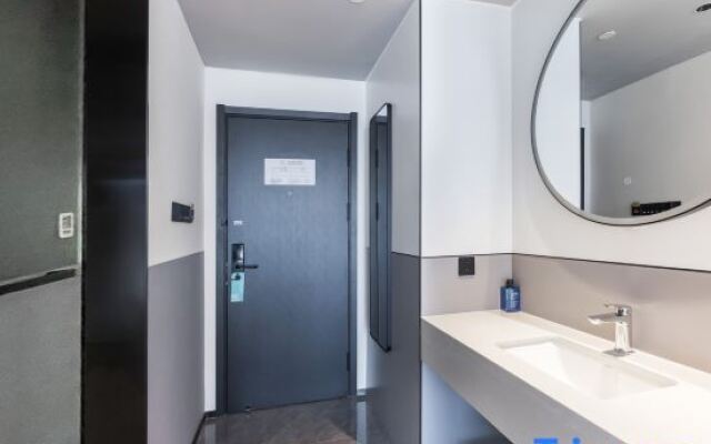 Ni Hao Hotel (Yichun Drum Tower Pedestrian Street Runda International)