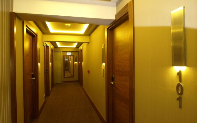 Bella Hotel