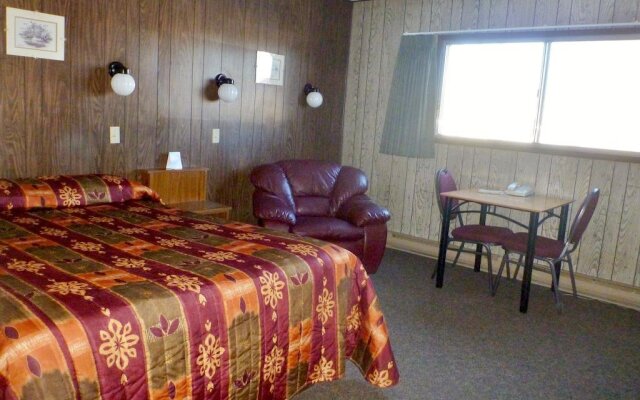 Snowshoe Inn