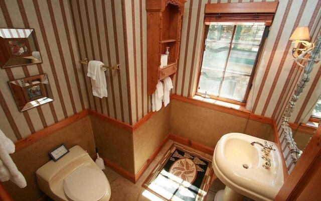 Townhome in Beaver Creek with Mountain View by RedAwning