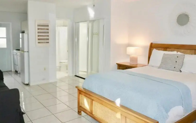 4145 By The Sea Inn & Suites