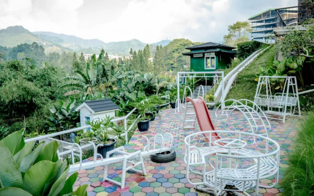 Ariandri Hotel & Resort 