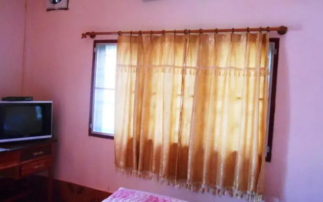 Tha Heua Mai Guesthouse