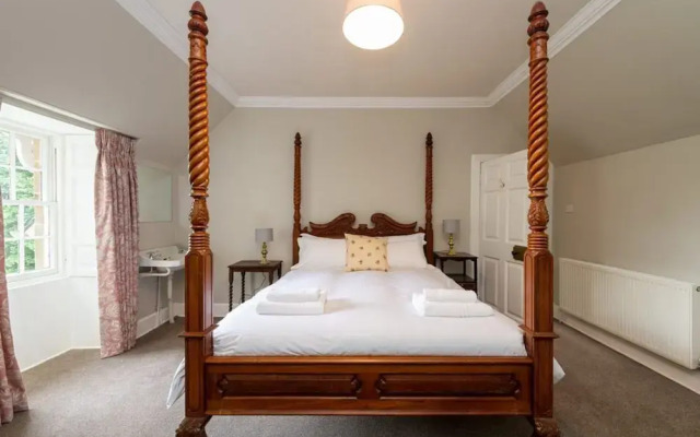 Cranstoun Riddel - Magnificent 6 Bedroom Property