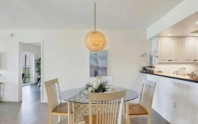 Luxury Beachfront Retreat in Longboat Key