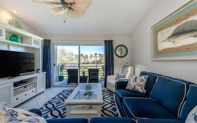 Vista Verde West by Vtrips