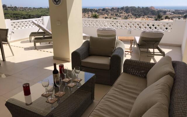 Modern Ocean-view Townhouse