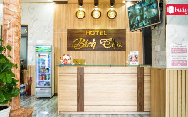 RedDoorz Bich Thu Hotel