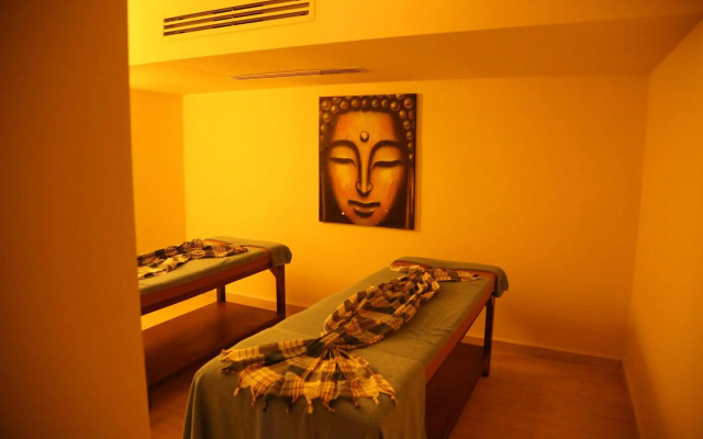 Parion Hotel