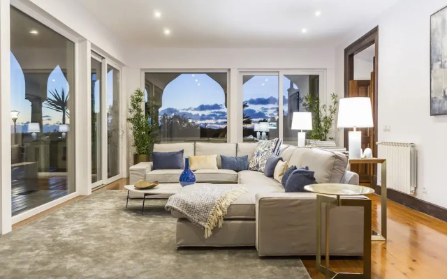 Seafront Manor by Cadenzalux