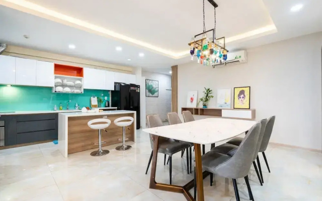 3BRs Luxury Apartment Cityview