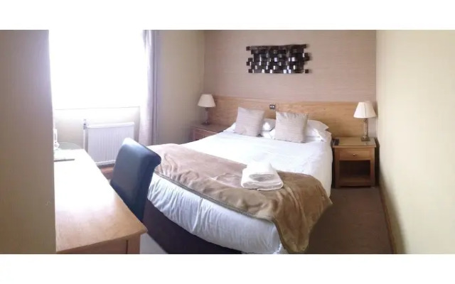 Caledonia Hotel