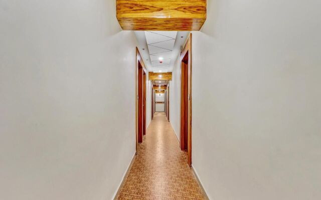 Collection O 83963 Hotel Silver Inn