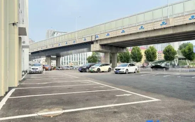 Homeinn Selected Hotel (Shijiazhuang Tiedao University Yitang Subway Station)