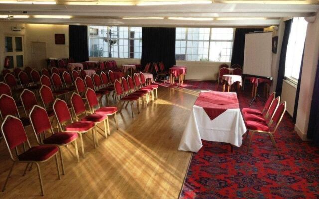 Lomond Hills Hotel
