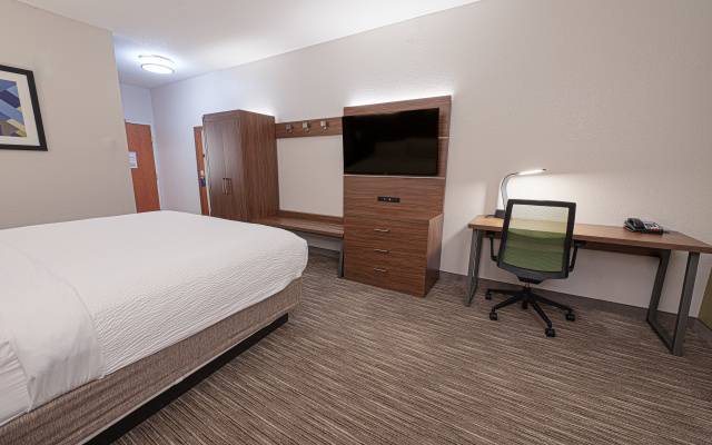 Holiday Inn Express Hotel & Suites East Lansing by IHG