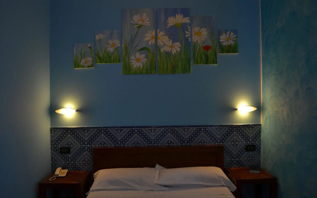 Petit Hotel