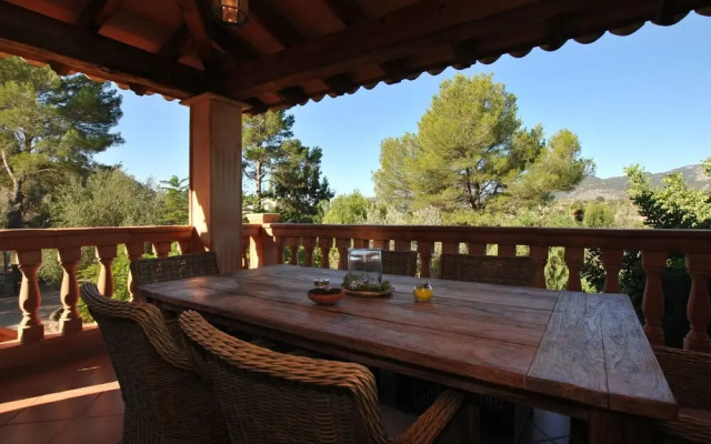 Spacious Mansion in Alaró With Swimming Pool