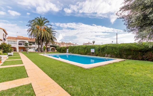 Well equipped 1 Bedroom Bungalow