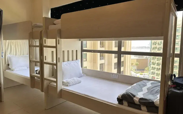 Bollywood Beach Hostel