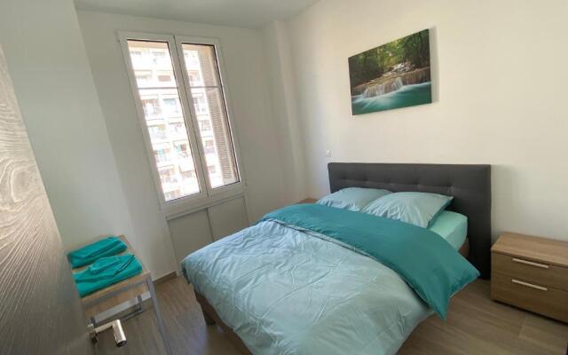 219 Promenade