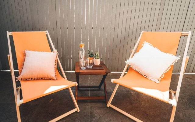 Blue Gum on First Ave - CBD Fringe, Wifi, Netflix