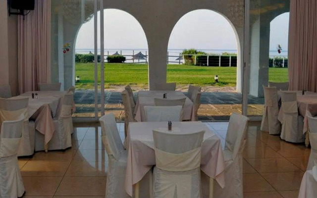 Tinos Beach Hotel