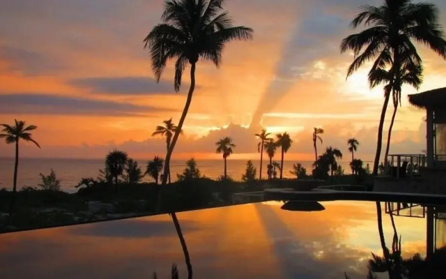 Sky Beach Club Villa Panoramic 4 Bedroom Home