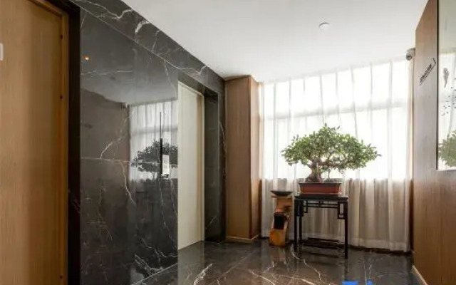 Elong R.YUN Hotel (Huashan Visitor Center)
