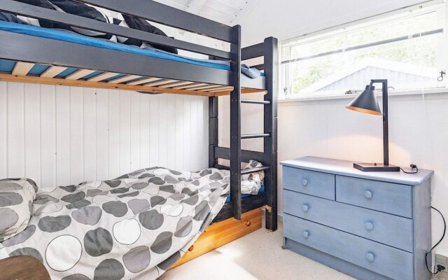 6 Person Holiday Home in Vaeggerlose