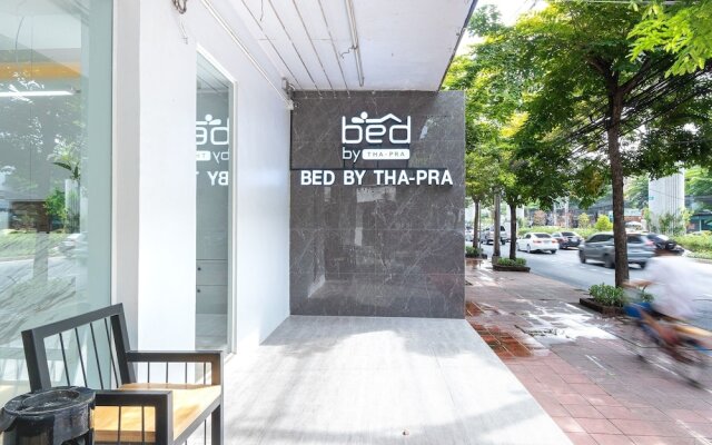 Bed by Tha-Pra Hotel and Apartment