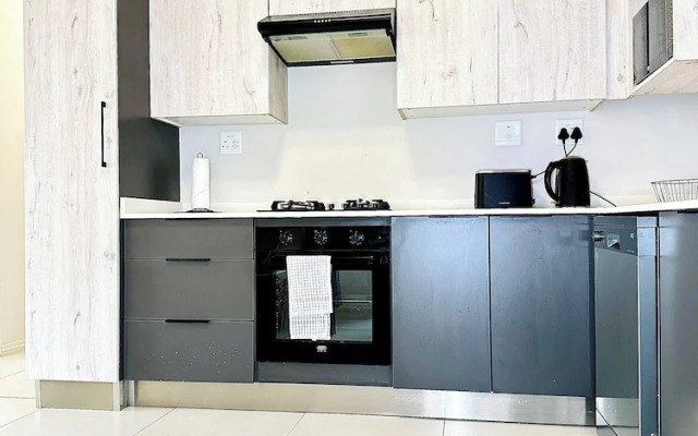 Humble Abode - 93 On New - Midrand