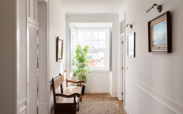 Central Ericeira Apartment With Lift