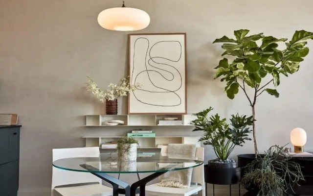 Archway Hotel & Residences