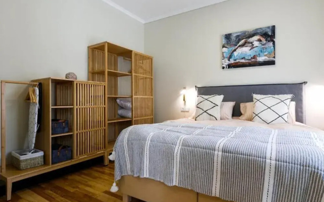 Luxury A by OTOTO