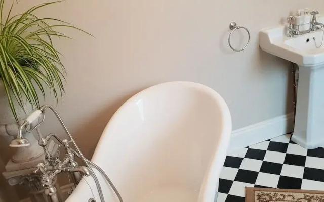 Longworth Hall Hotel