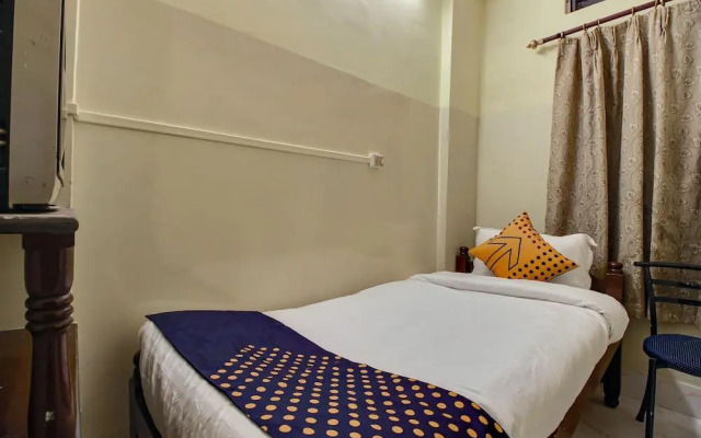 Hotel Hollywood by OYO Rooms