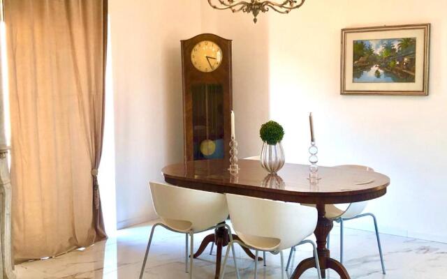 MB2 Apartment