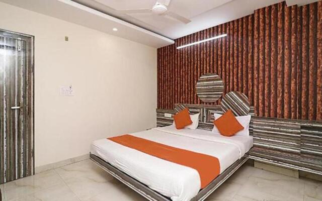 Fabhotel Shree Regency