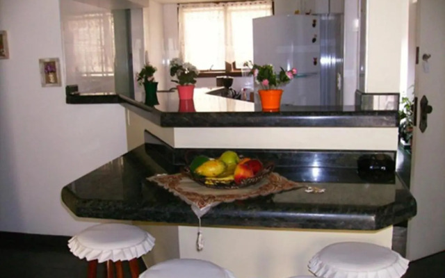 Confortável Apto.Com Piscina para 8 pessoas-Ubatuba-Enseada