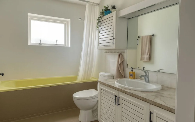 Bright and Spacious 2 Bedroom Apartment in Rvk