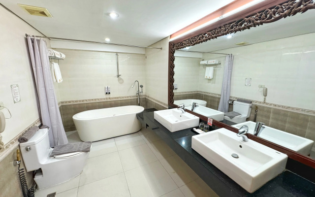 Golden Phoenix Hotel Boracay