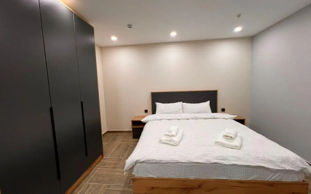 Boutique Hotel 108 (Бутик 108)